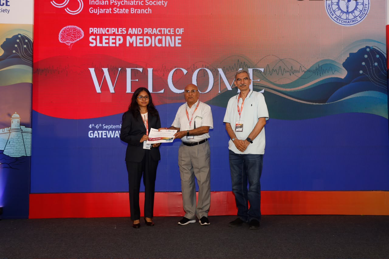 Dr Kirtika, winner of Best Paper Award